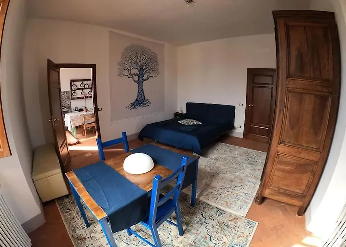 Storica E Panoramica - Centro Appartamento